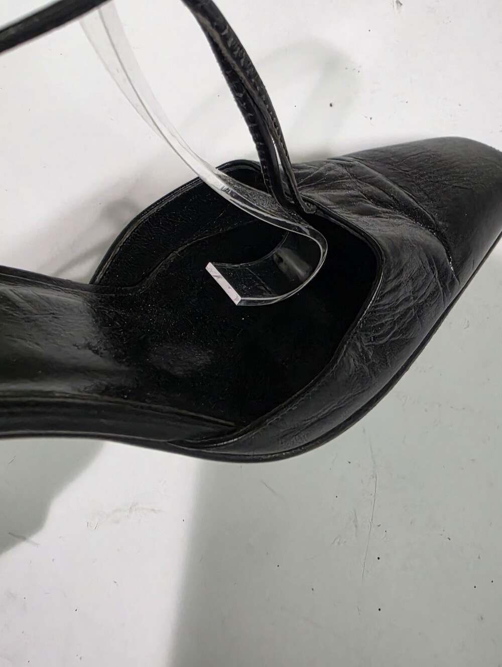Fendi Black Leather T-Strap Block Heels Vintage Excellent. 6M See ⬇️ - Picture 5 of 9